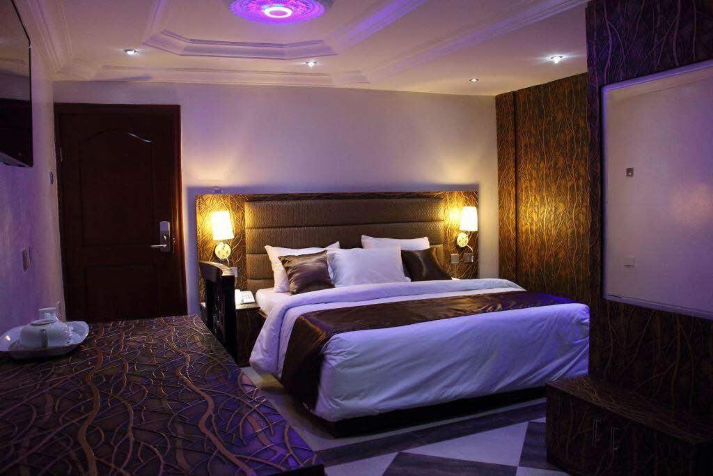 E-Suite Hotel Abuja Ngoại thất bức ảnh